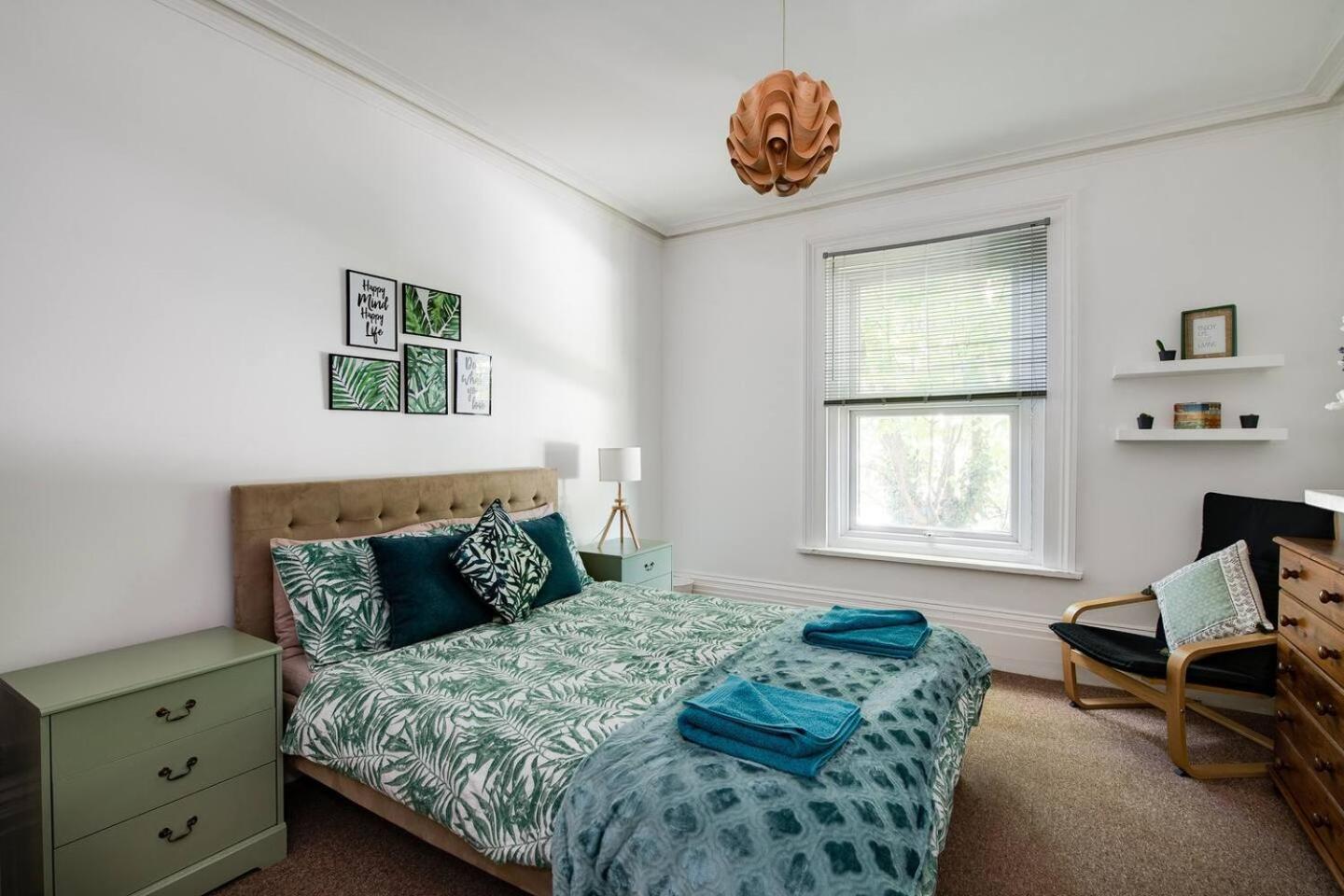 פורטסמות' Family Friendly Flat Just Minutes From The Beach! מראה חיצוני תמונה